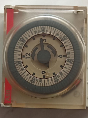 Analog weekly rail timer AT3-7R ABB used