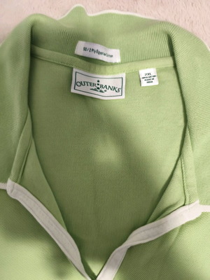 Women’s Plus Size (2X) top with V-neck and collar, like new, green