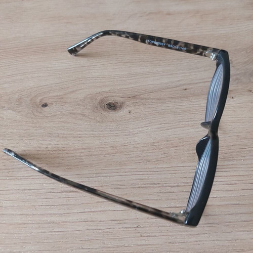 OJO Women's Myopia Glasses 2.5 Diopters UV 400 Like New Black