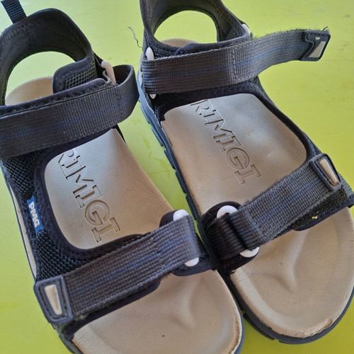 PMG children's sandals blue, like new, size 37