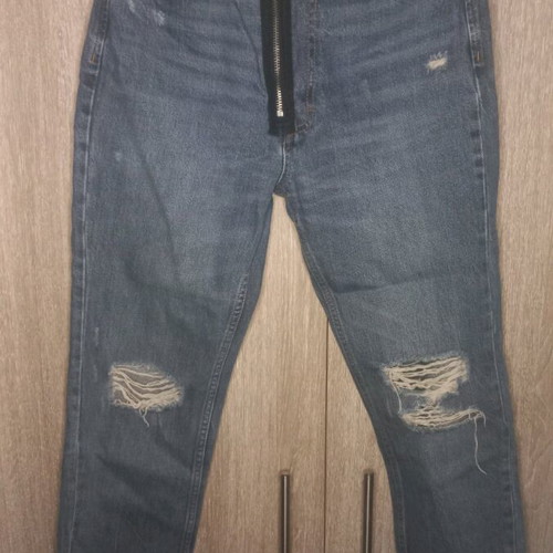 Bershka women's jeans like new, size 34, blue with rips