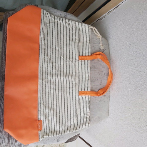 Avène bag orange with stripes like new