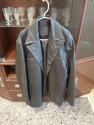 Ricardo leather coat new, size XL, black