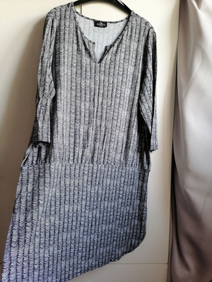 Gina Benotti dress XXL one size like new, viscose