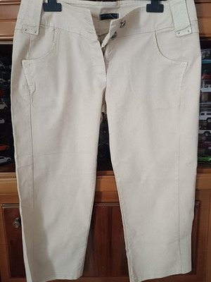 Quattro Paris women's capri pants large beige like new