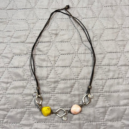 Necklace like new with silver elements and colorful stones