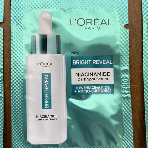 L'Oreal Paris Bright Reveal Niacinamide Dark Spot Serum new, 100 samples 1ml each