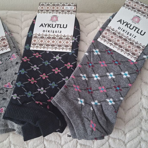 Women's seamless patterned socks set of 3 size 36-40 brand new