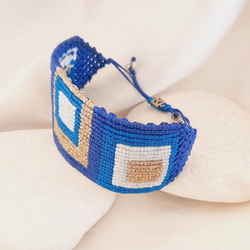 Handmade macrame bracelet with geometric design, new