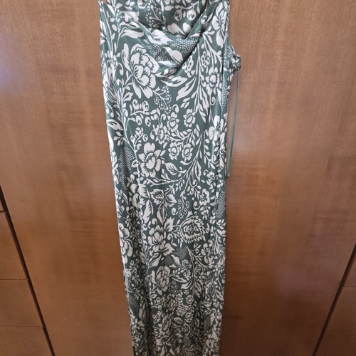 Zara midi dress satin fabric with thin straps like new, white and green