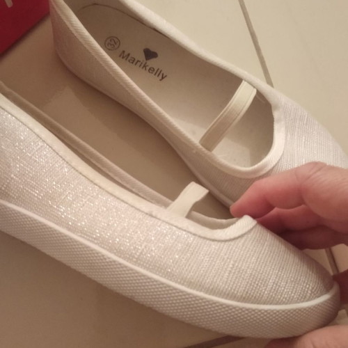 Mari Kelly children's ballet shoes used, size 32, white