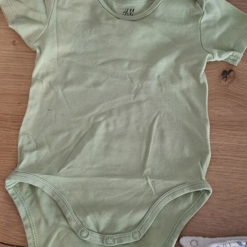 Children's clothes 6-12 months