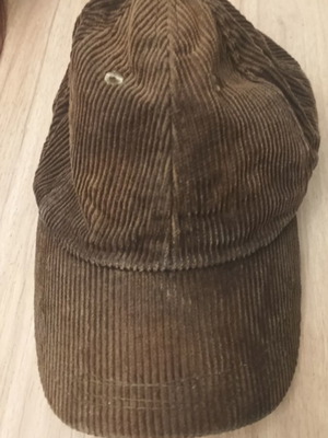 Corduroy brown hat like new, size 58