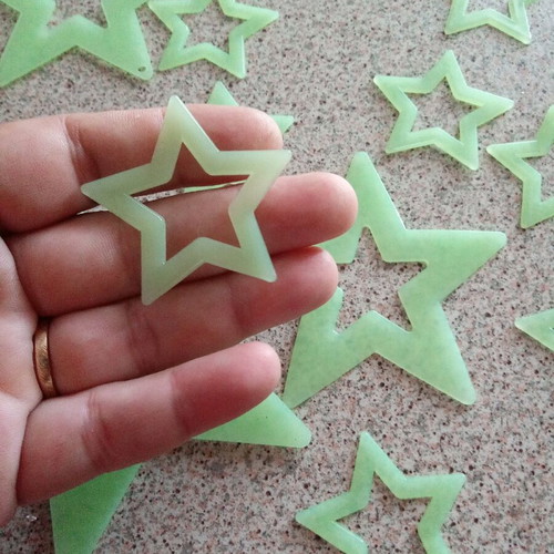 Glow in the dark stars set of 14 pieces