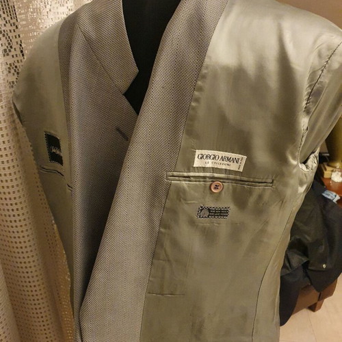 Armani Exchange suit XL like new with velvet texture