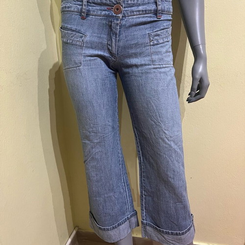 Positivo Capri jeans size S like new, light color with red details