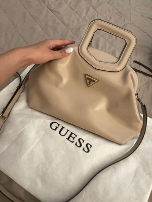 Τσάντα Guess σαν καινούργιο