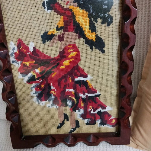 Vintage embroidered dancers paintings on wood like new, set of 2