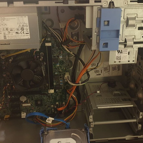 Dell Optiplex 3020 Desktop like new with monitor, keyboard & mouse