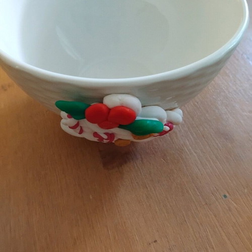 Bowl with polymer clay like new