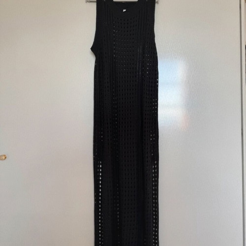Knitted kaftan black, new, medium size, side slits, straight cut