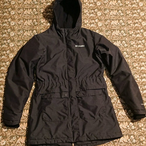Columbia jacket like new with fleece hood and waterproof protection