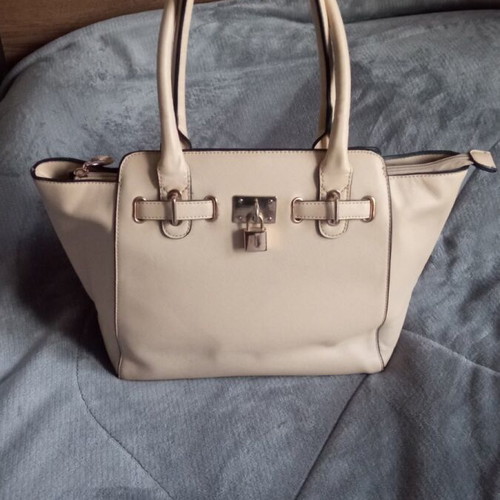 Women's shoulder bag like new, beige