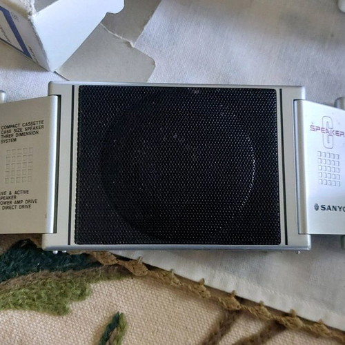 Sanyo MSP_5 Compact Booster Speaker System like new