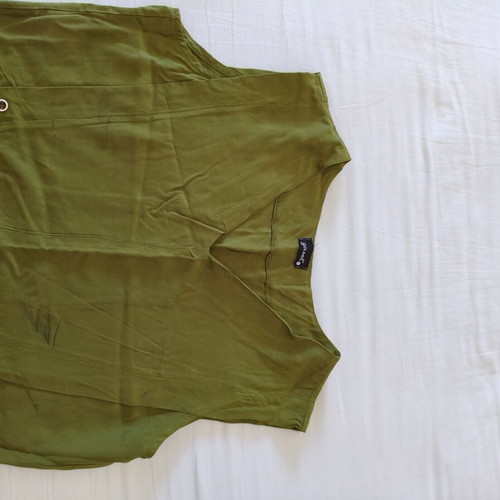 Gasel sleeveless crop top size L new, olive green