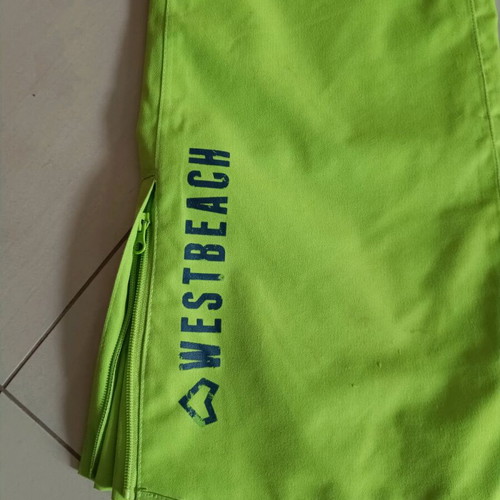 Westbeach women's ski pants used, size M, lime color