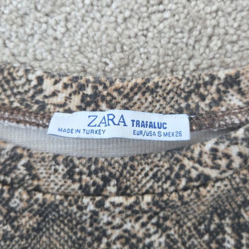 Zara women's t-shirt with snake print, like new, size S