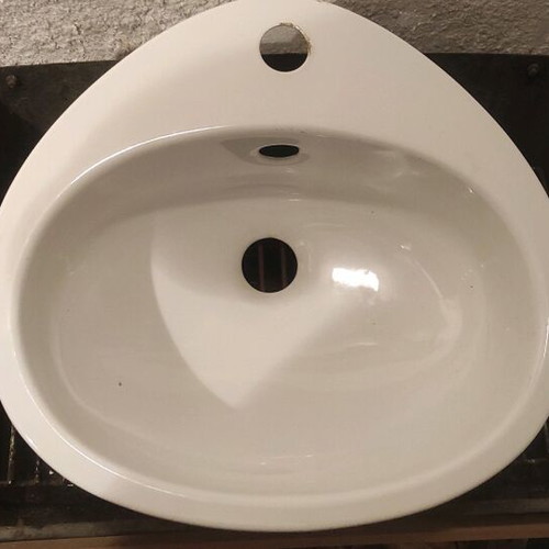 Cast iron bathroom sink like new