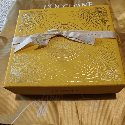 L'Occitane gift set new with Verbena shower gel and soap