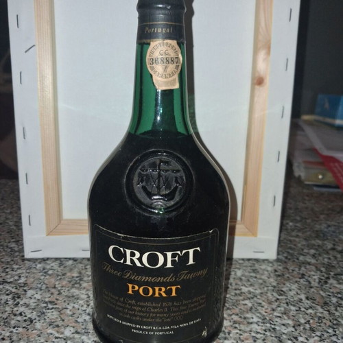 Porto Croft 1970 vintage sealed bottle