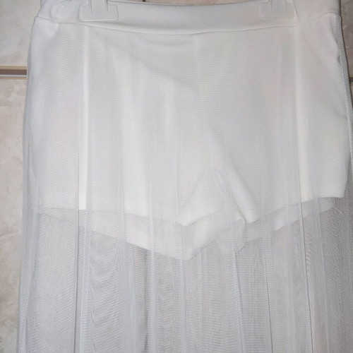White shorts with long mesh tulle like new