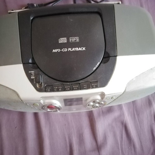 Philips Stereo System with CD and Cassette like new, silver