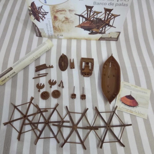 Miniland Leonardo da Vinci Oar Ship like new