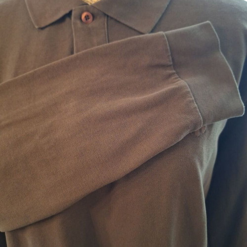 Navy & Green long-sleeve shirt like new, olive color, size M