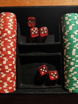 Poker chips set used, 200 chips with 5 dice