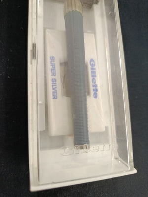 Gillette Super Slim Silver vintage ξυριστική μηχανή σαν καινούργιο, δεκαετία 70