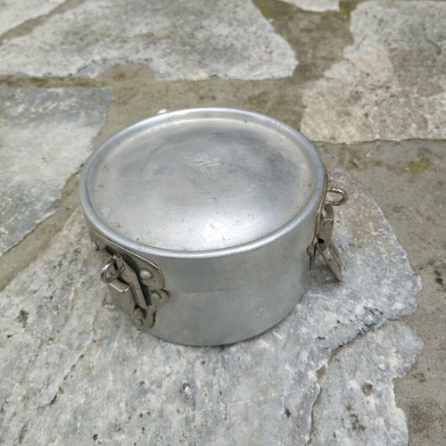 Food container used from the 60s decade