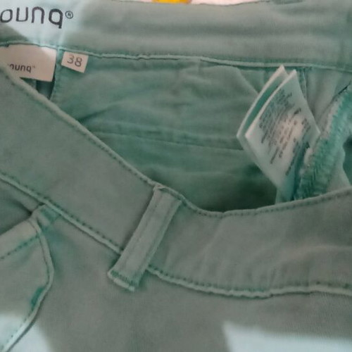 Shorts, M