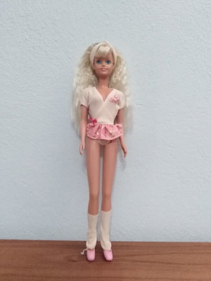 Vintage Sindy Ballerina Doll Hasbro 1996 used