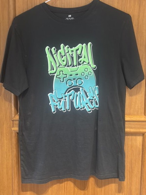 H&M T-shirt like new, size 170 cm, black