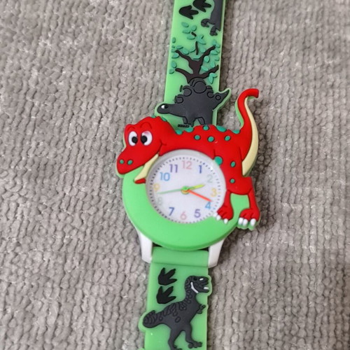 Dinosaur Watch with Green Silicone Strap New Kids Analog Quartz
