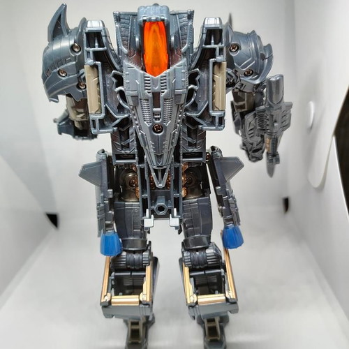 Transformers Megatron The Last Knight Voyager Class figure like new with sword and instructions