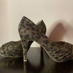 Γόβες Festissimo Peep-Toe animal print, νούμερο 38, σε άριστη κατάσταση