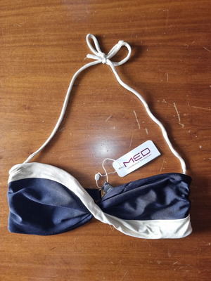Med swimsuit like new, size 70B, black and gold