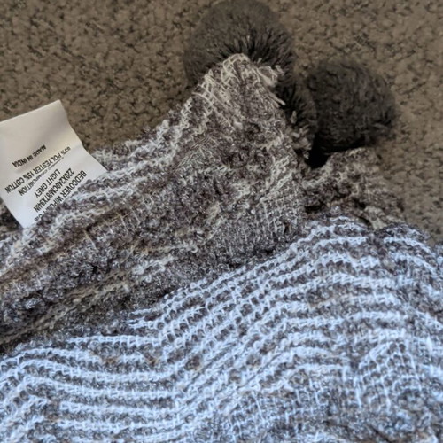 Throw blanket new, gray geometric pattern 220x240 cm with tassels