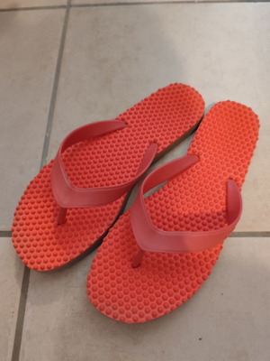 Reebok flip flops pink size 37 like new
